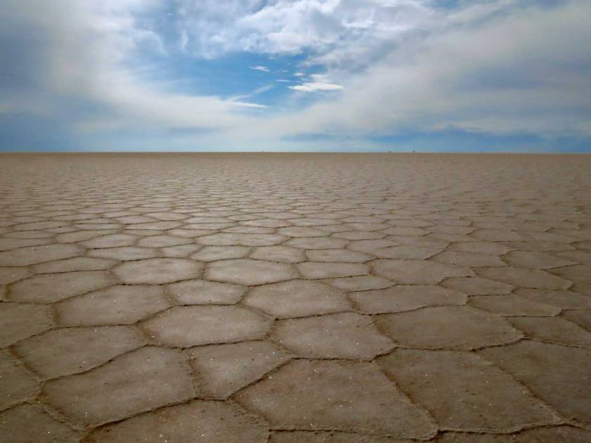 dry salt lake iz knjige ujetnica pragozda